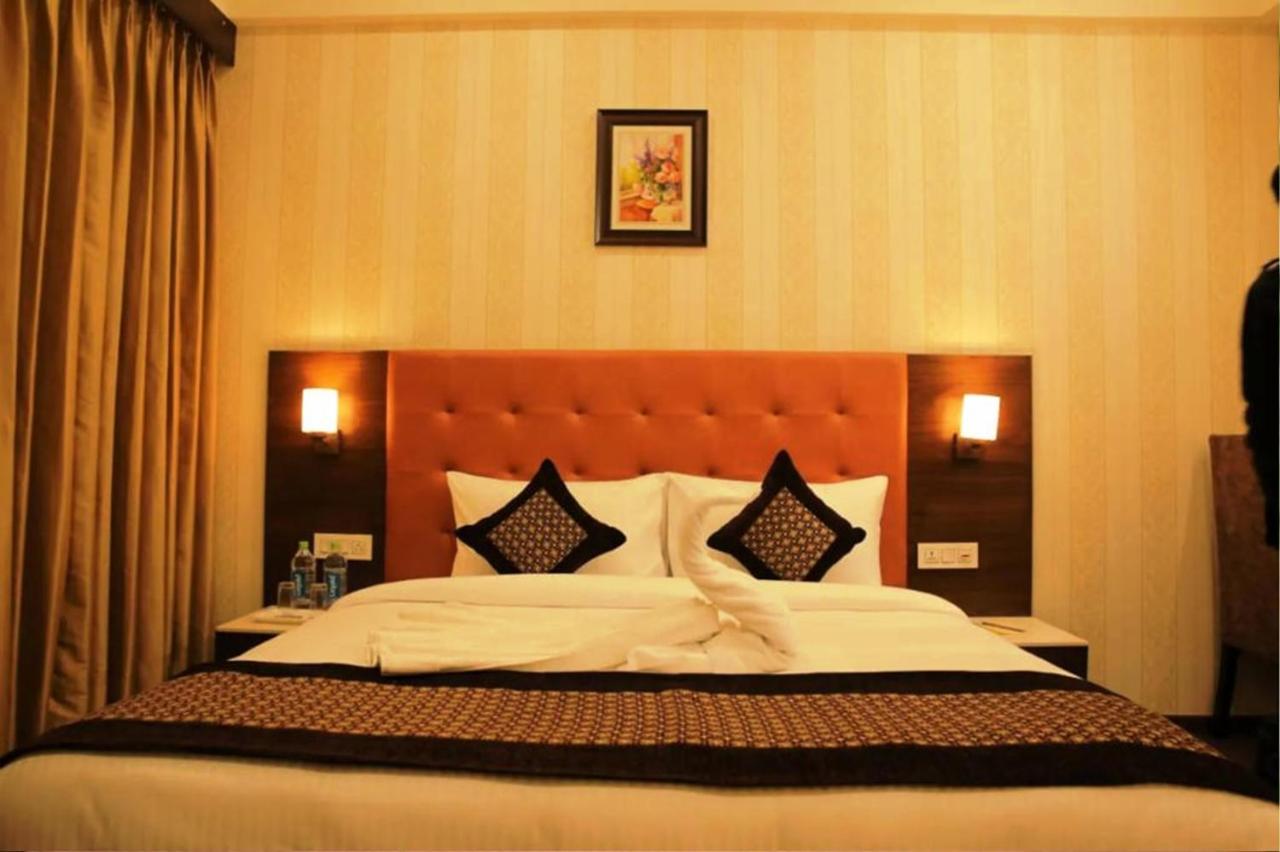 Hotel Citi Inn Grande Zirakpur Buitenkant foto